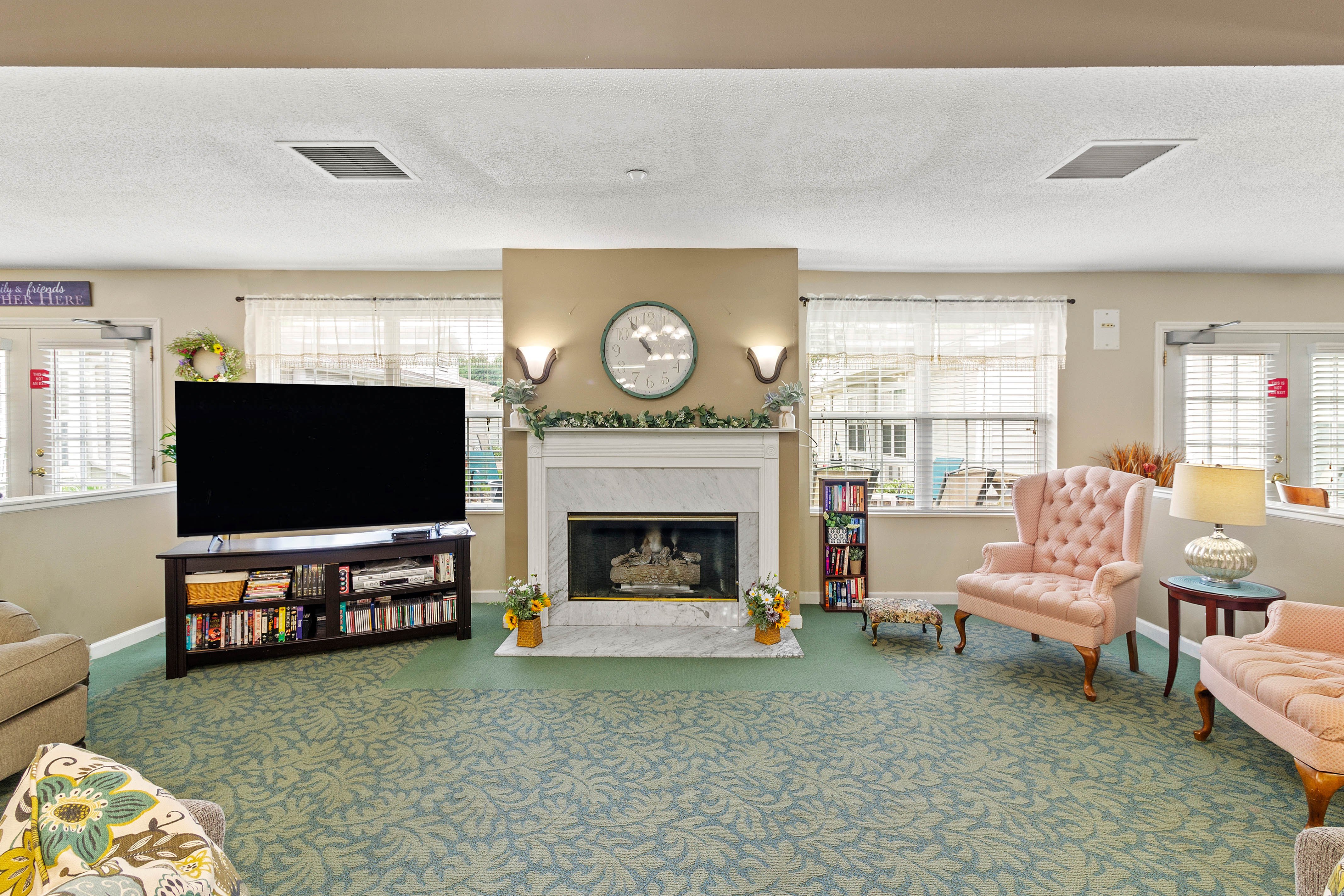 Campbell_Place living room